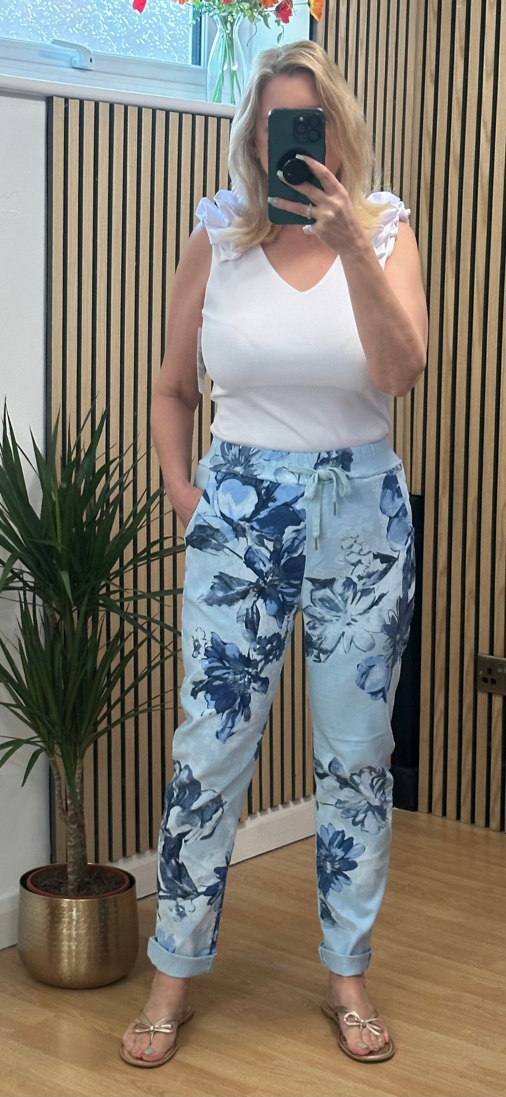 Magic Trousers - Baby blue floral print