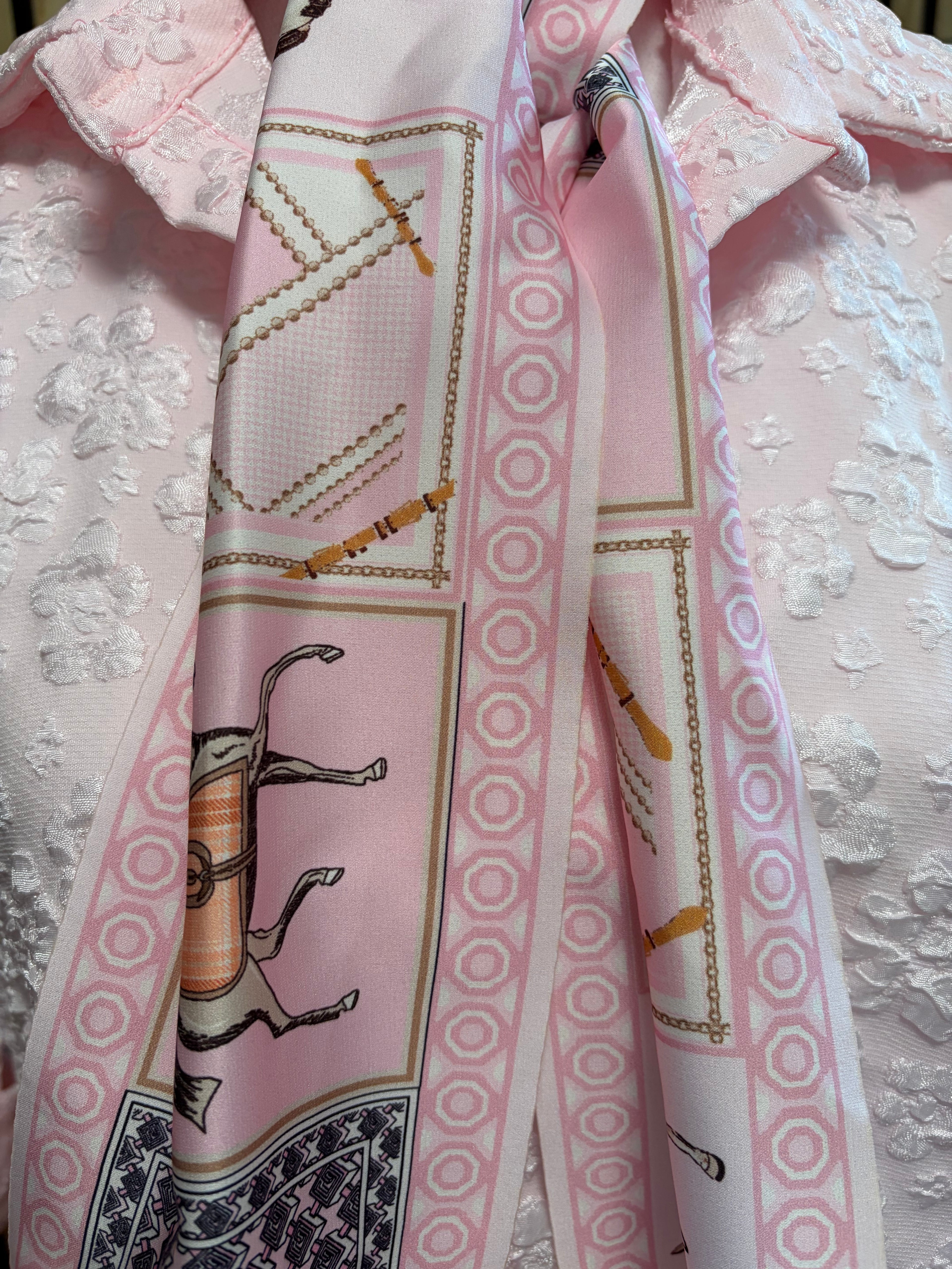 Floral textured neck scarf shirt - Blush Pink