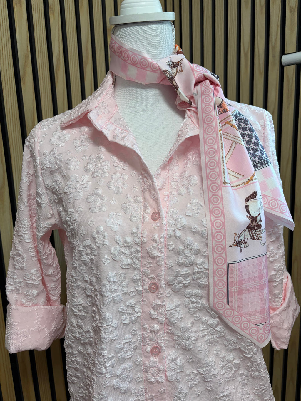 Floral textured neck scarf shirt - Blush Pink