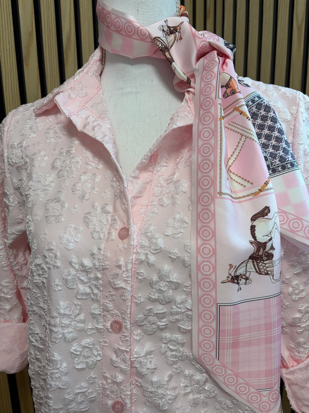 Floral textured neck scarf shirt - Blush Pink